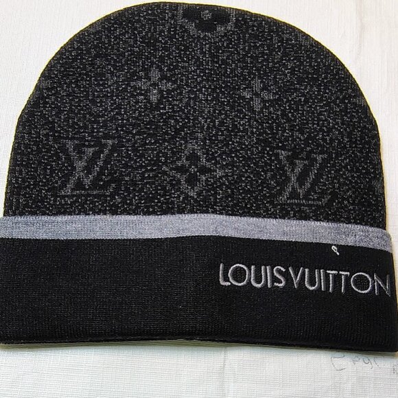 LOUIS VUITTON BEANIE - BRAND NEW- - Picture 1 of 5